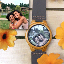 Cargar imagen en el visor de la galería, reloj bambú imagen seres queridos 